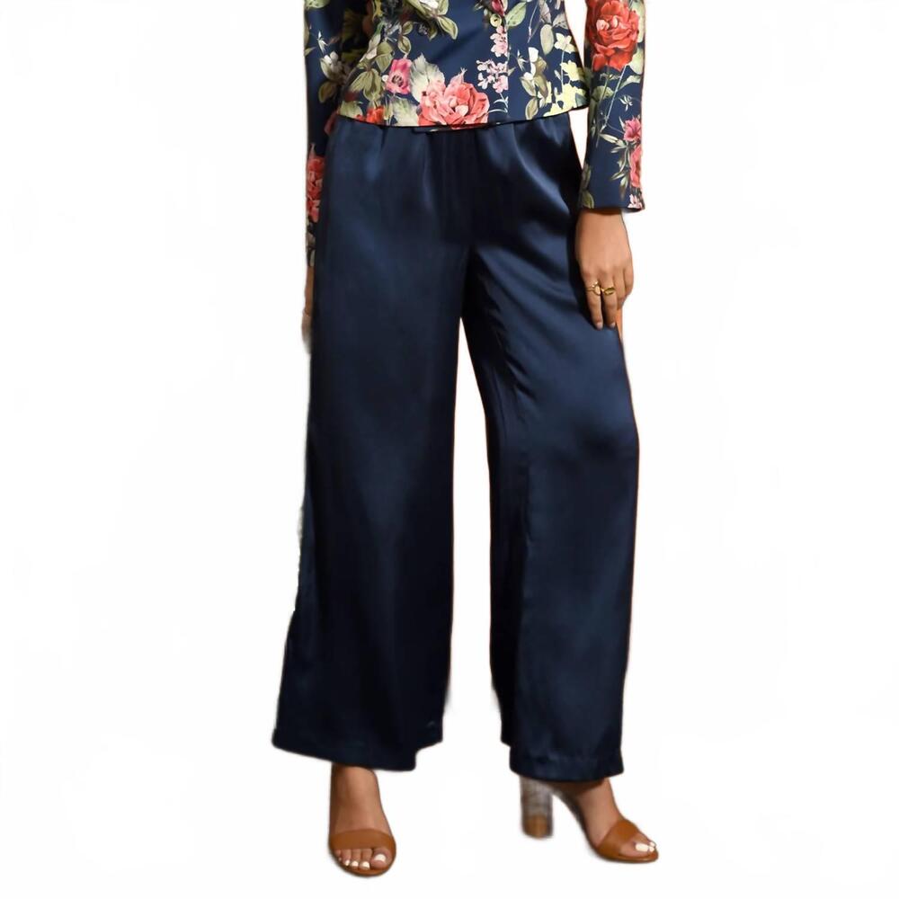 NEW ADELYN RAE britt satin pants in navy blue